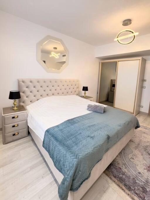 Luxury 2 Bedroom Apartment Bucarest Extérieur photo