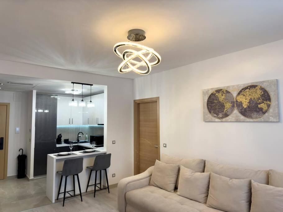 Luxury 2 Bedroom Apartment Bucarest Extérieur photo