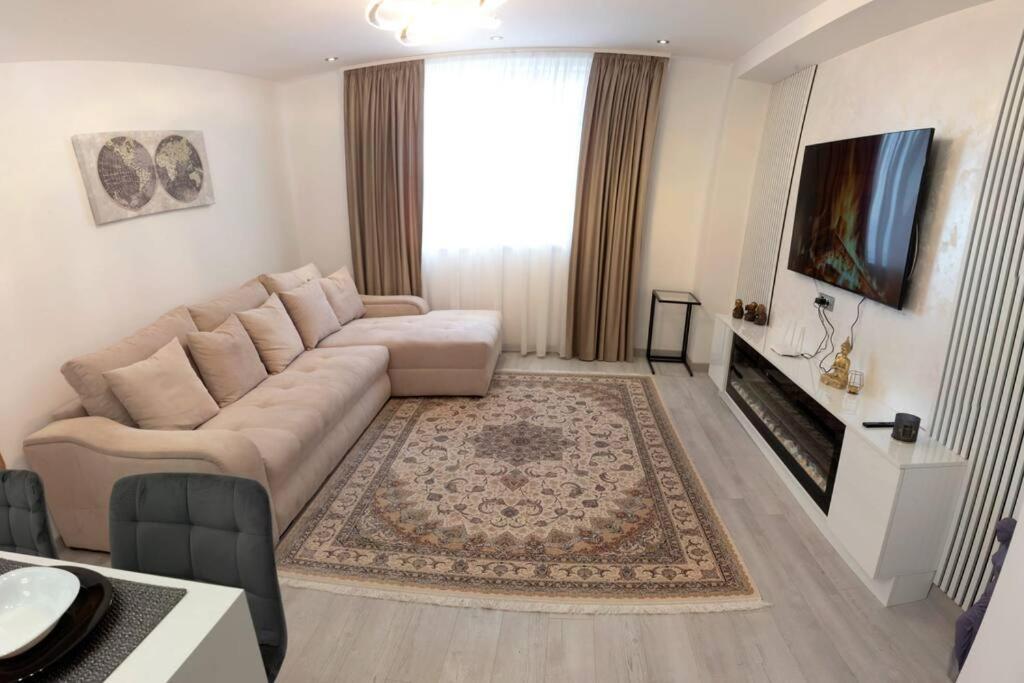 Luxury 2 Bedroom Apartment Bucarest Extérieur photo