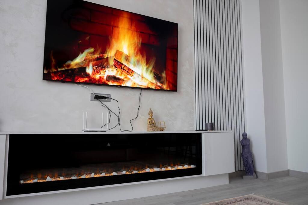 Luxury 2 Bedroom Apartment Bucarest Extérieur photo